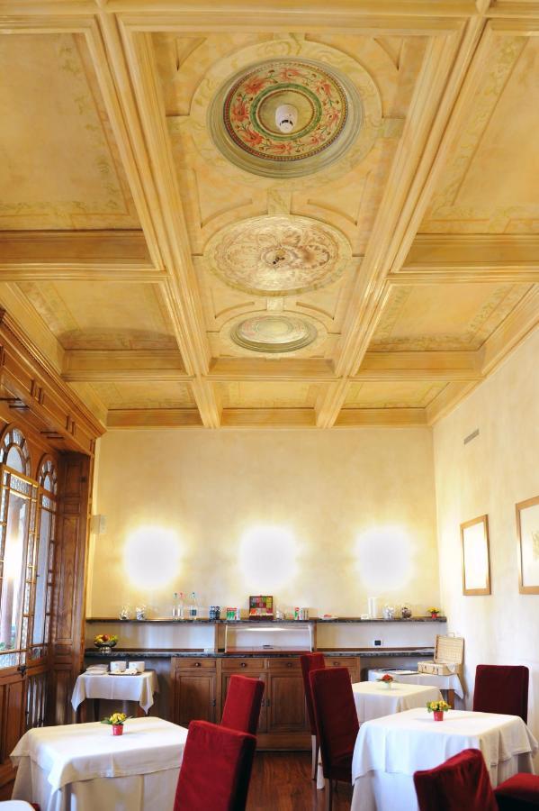 Dimora Del Barone Hotel Romagnano Sesia Екстериор снимка