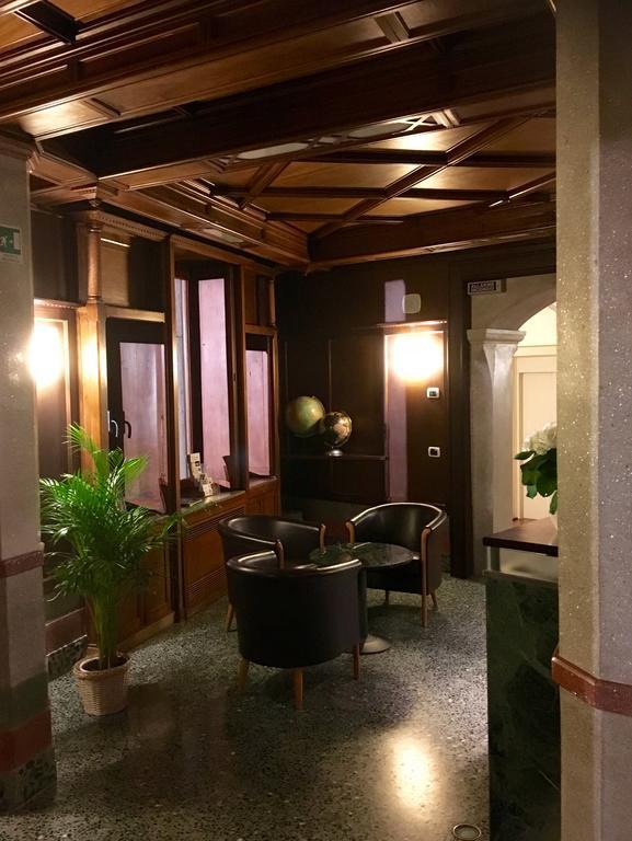 Dimora Del Barone Hotel Romagnano Sesia Екстериор снимка