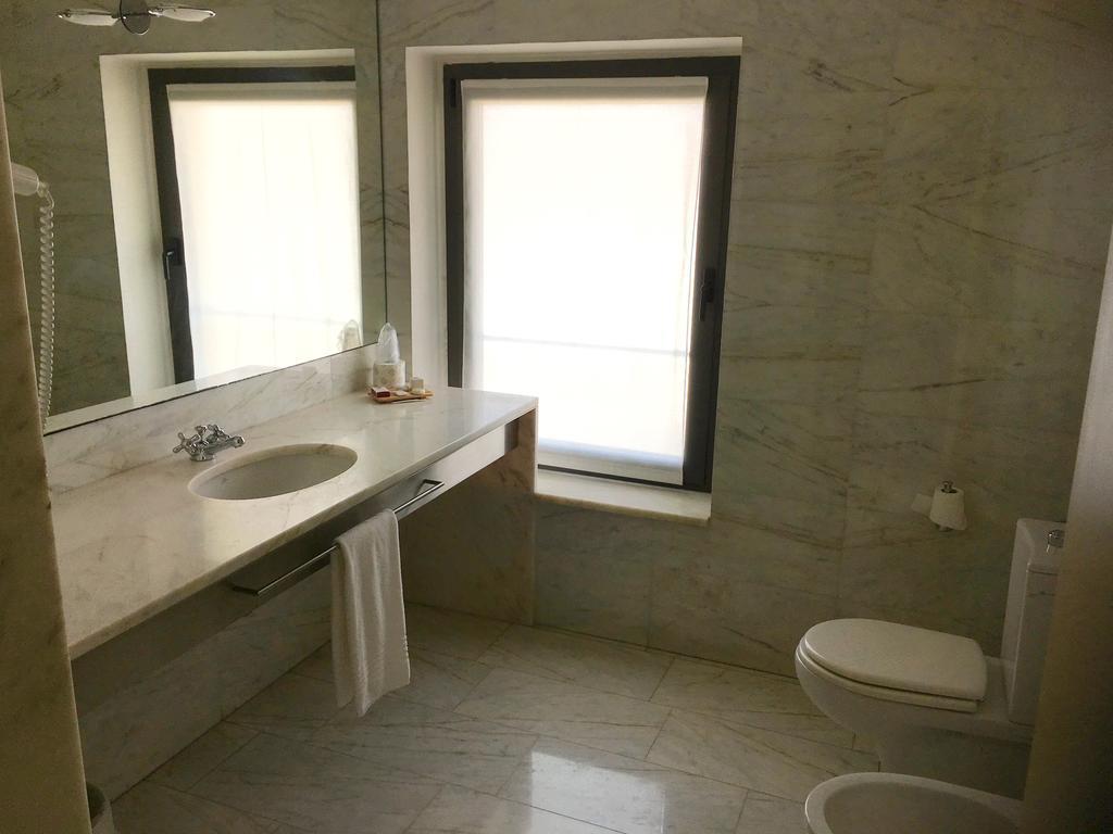 Dimora Del Barone Hotel Romagnano Sesia Екстериор снимка