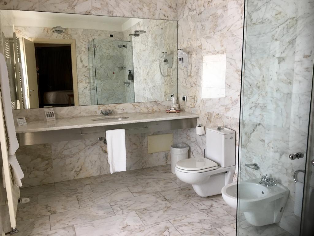Dimora Del Barone Hotel Romagnano Sesia Екстериор снимка